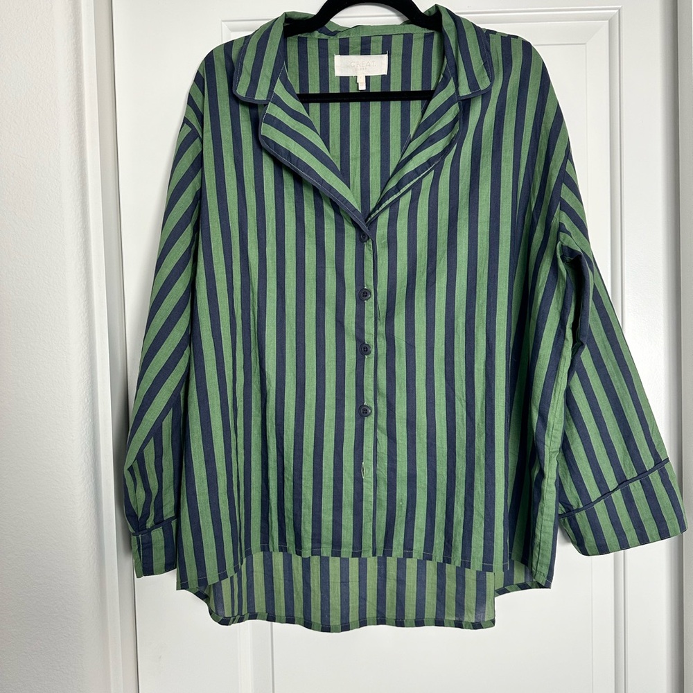 Cute striped top.